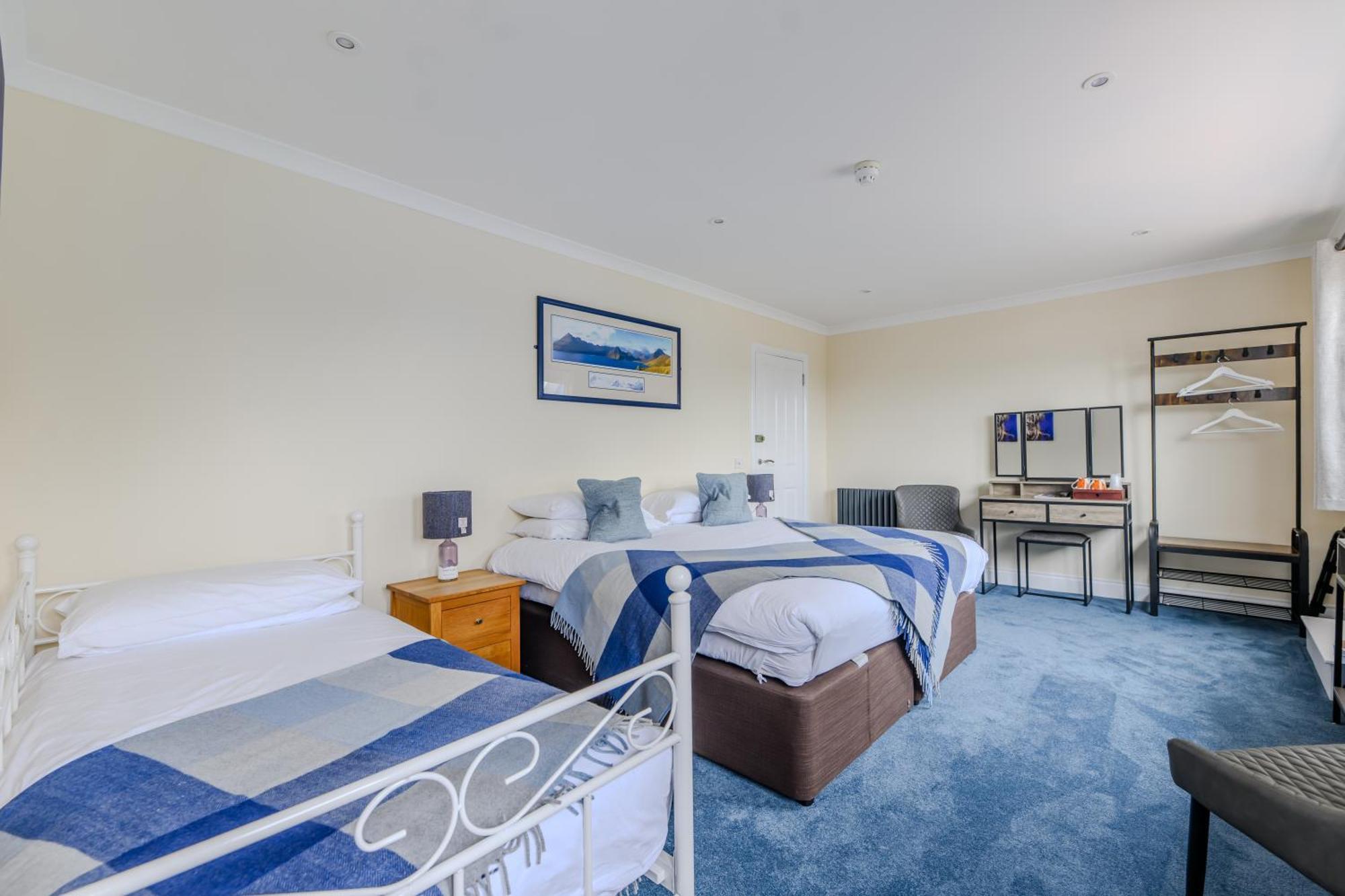 Loch Ness Clansman Hotel Drumnadrochit Εξωτερικό φωτογραφία